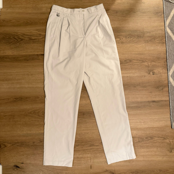 Liz Claiborne Pants - Liz Claiborne Liz Golf Khaki Pants – Women’s Size 8
